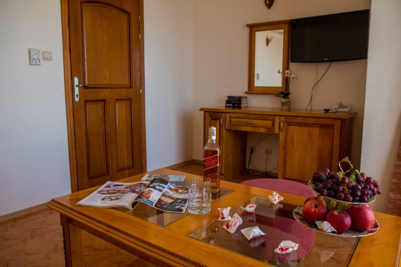 Hotel Sunny Sozopol Exterior photo